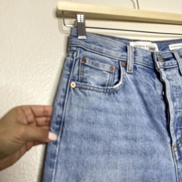 Denim Forum Jeans 23x30L 90s Boyfriend High Loose Light Wash Aritzia Button Fly - Picture 2 of 13